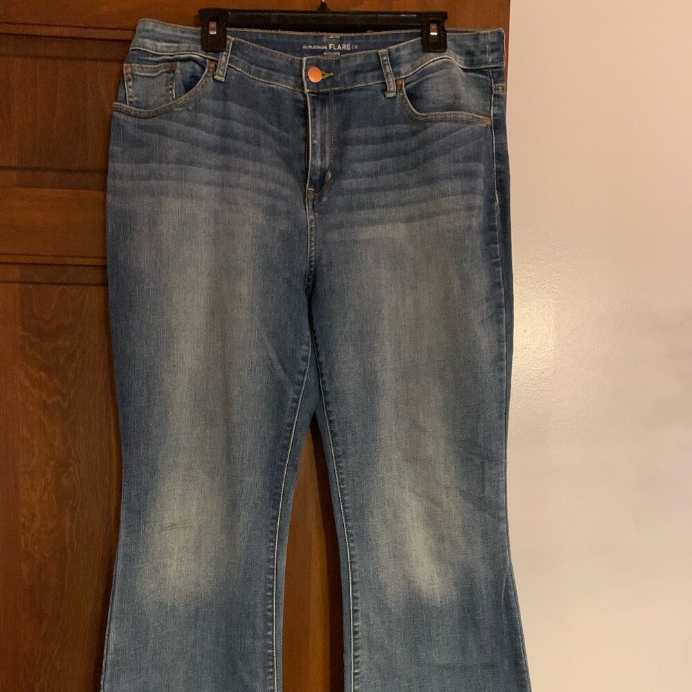 Chico's 2 ( 12 ) Platinum Flare jeans NWOT $89